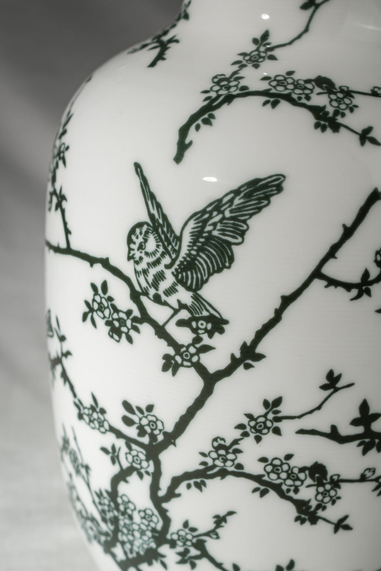 Harmony Bird Ceramic Vase – 23 cm