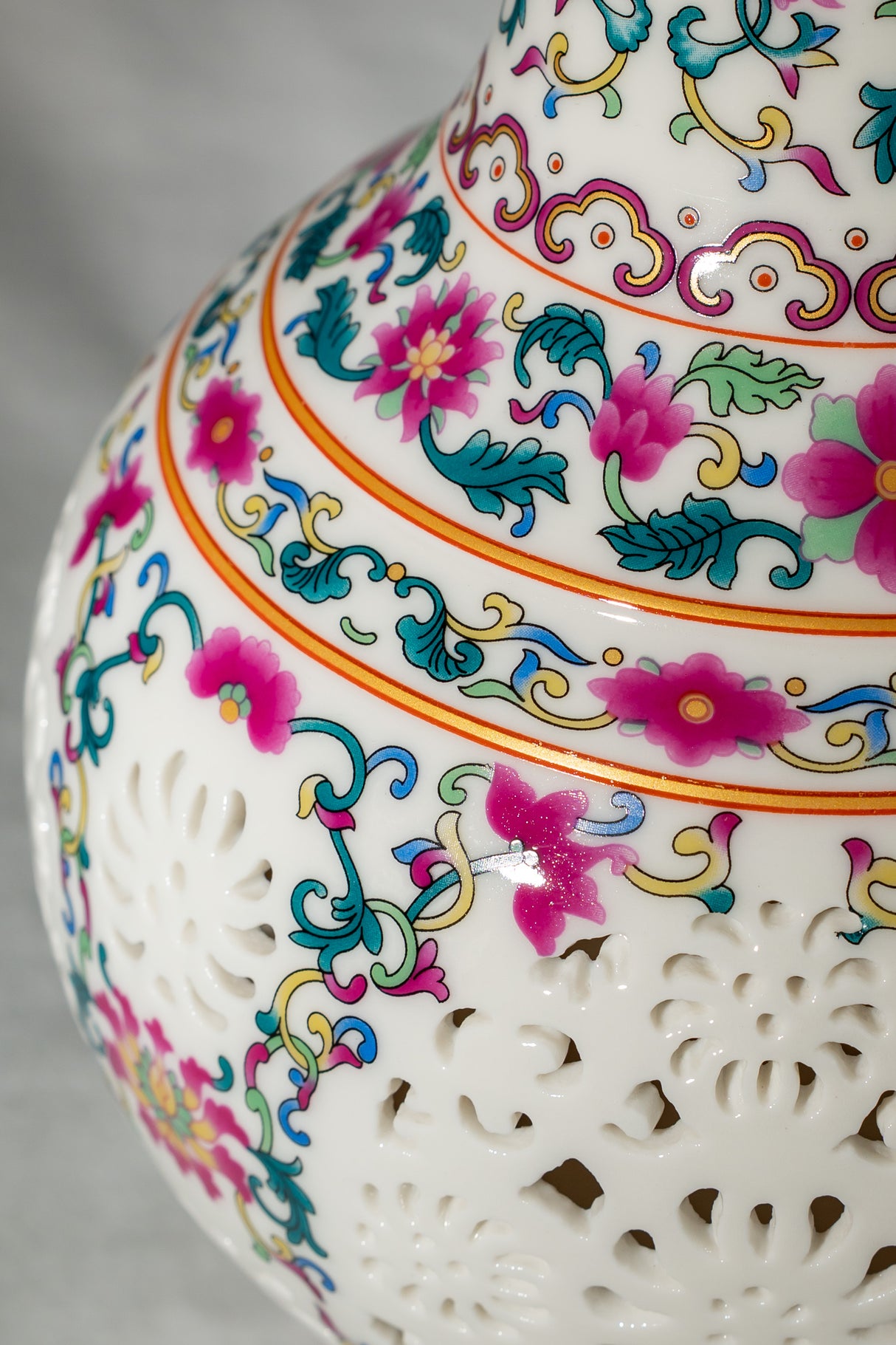 Imperial Blossom Porcelain Vase – 25 cm