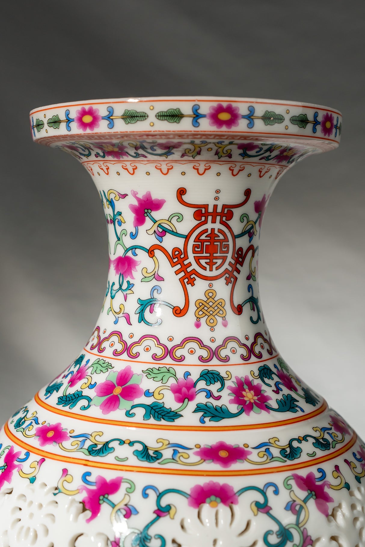 Imperial Blossom Porcelain Vase – 25 cm