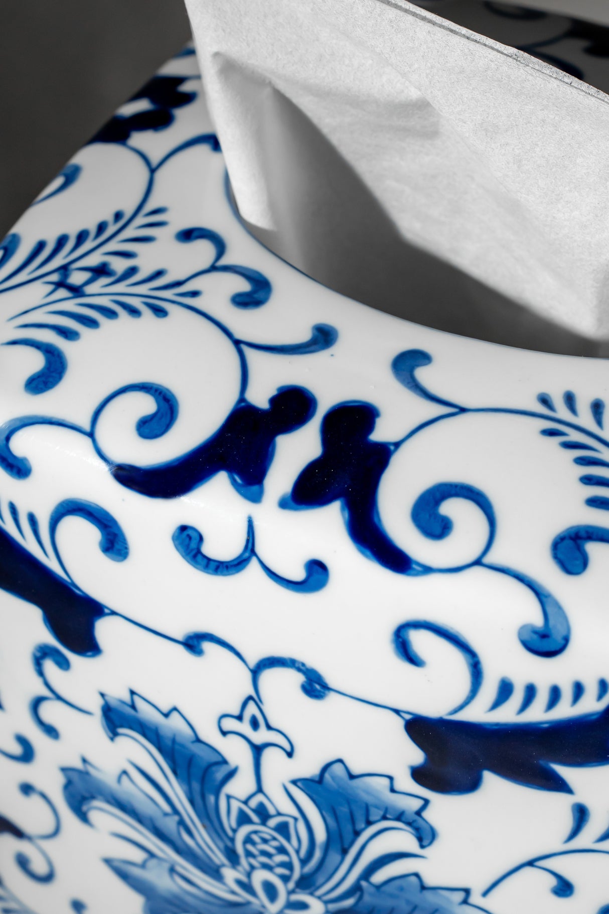 Blue Floral Porcelain Tissue Box – 17 cm