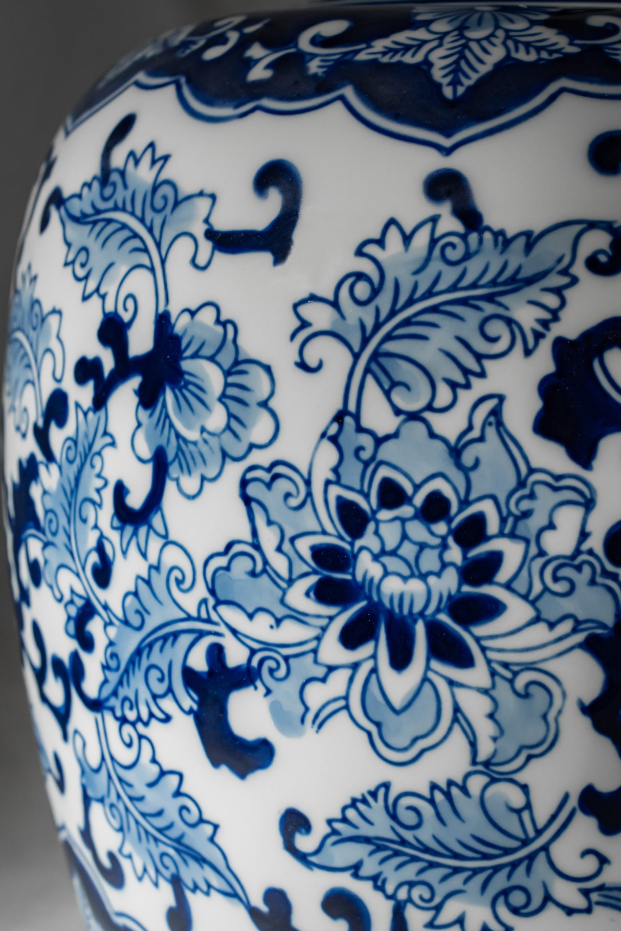 Royal Blossom Lidded Ceramic Jar – 32 cm