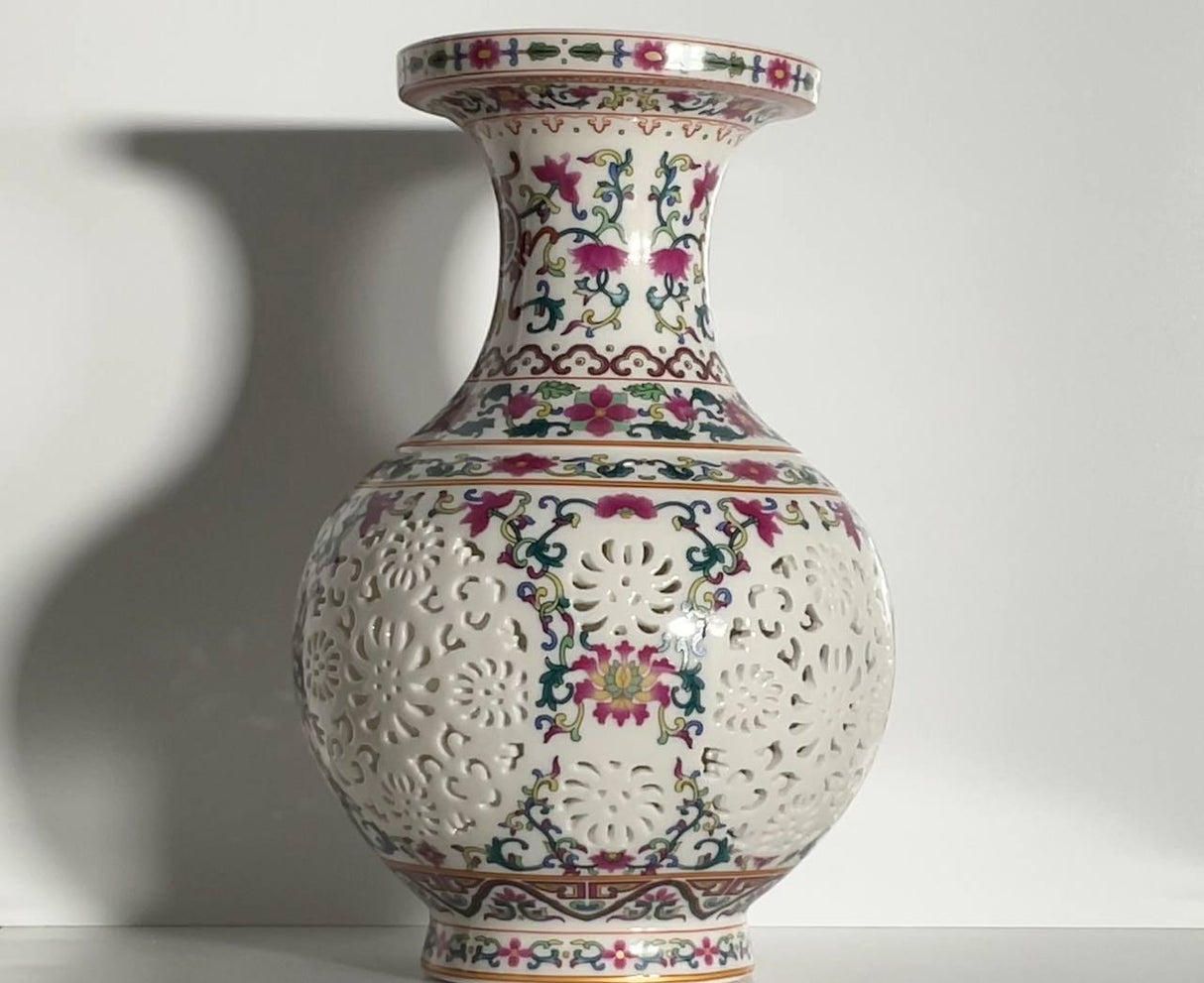 Imperial Blossom Porcelain Vase – 25 cm