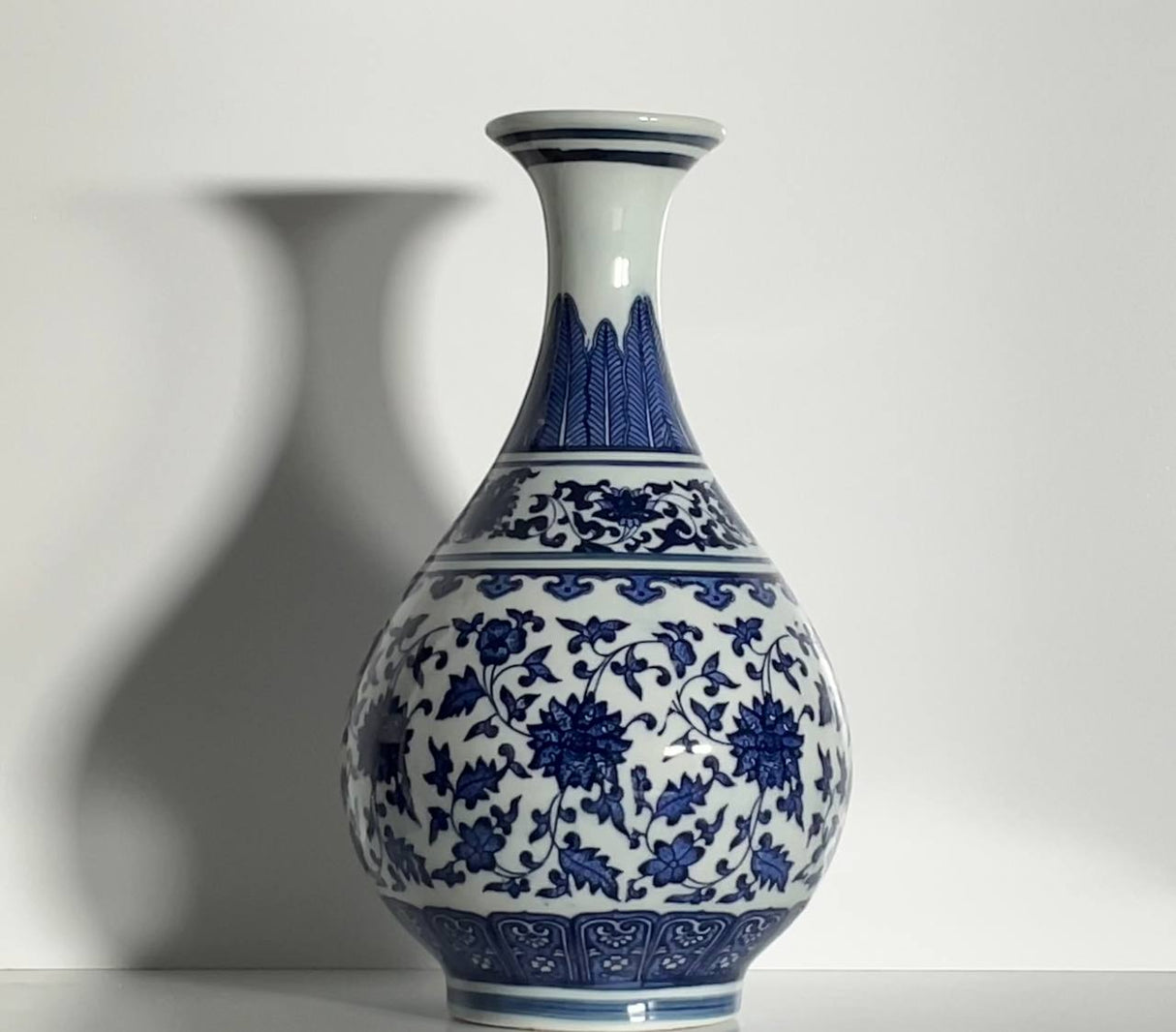 Floral Harmony Ceramic Vase – 23 cm