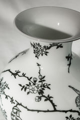 Monochrome Bird Ceramic Vase – 22 cm