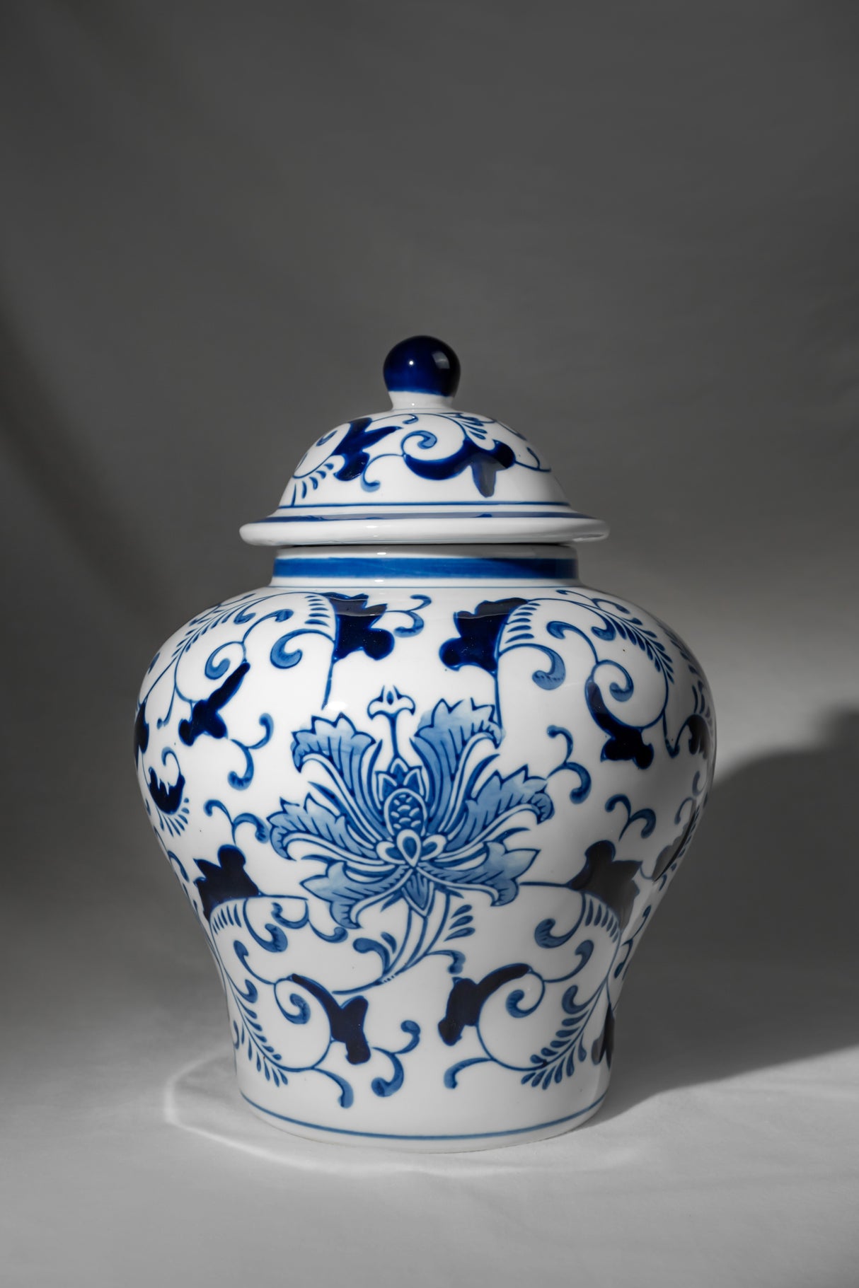 Blue Floral Lidded Jar – 26 cm