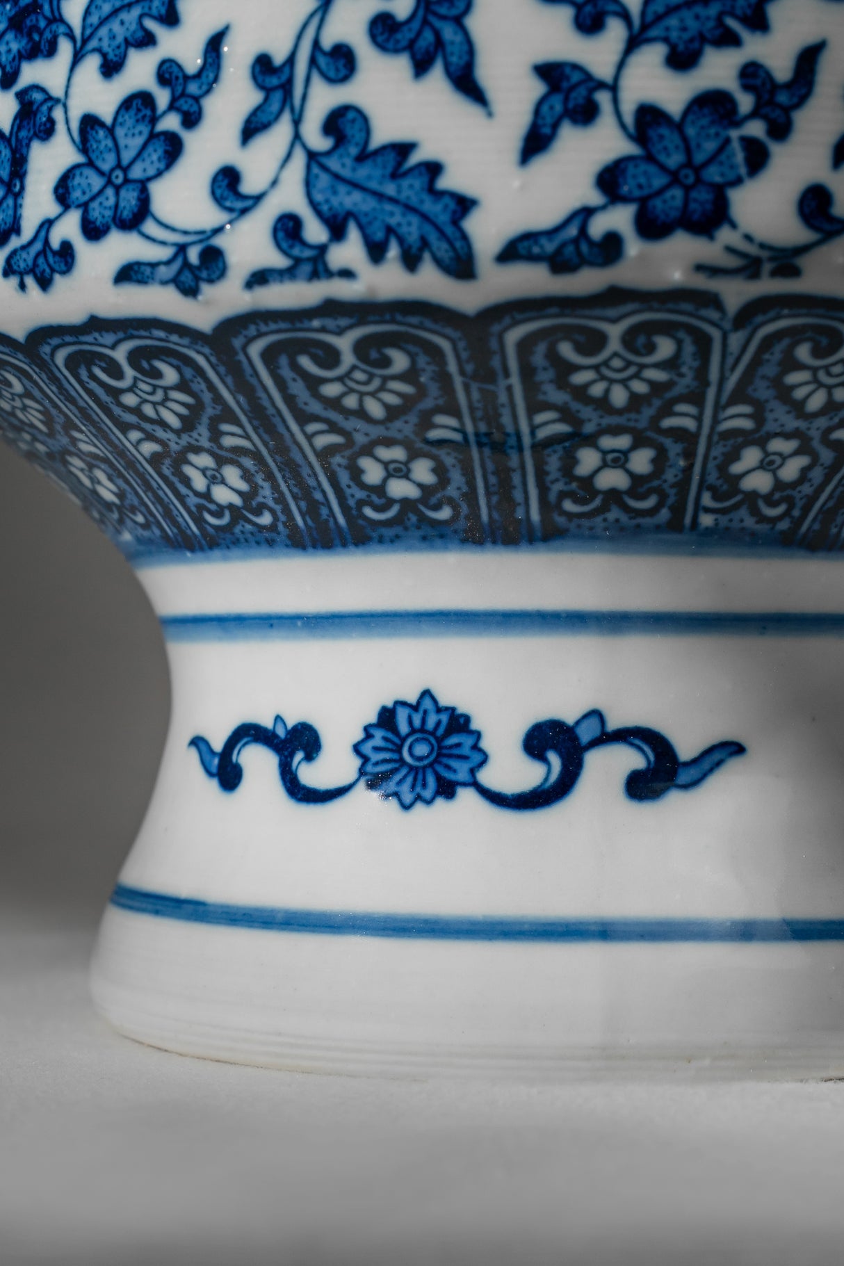 Regal Lotus Ceramic Vase – 30 cm