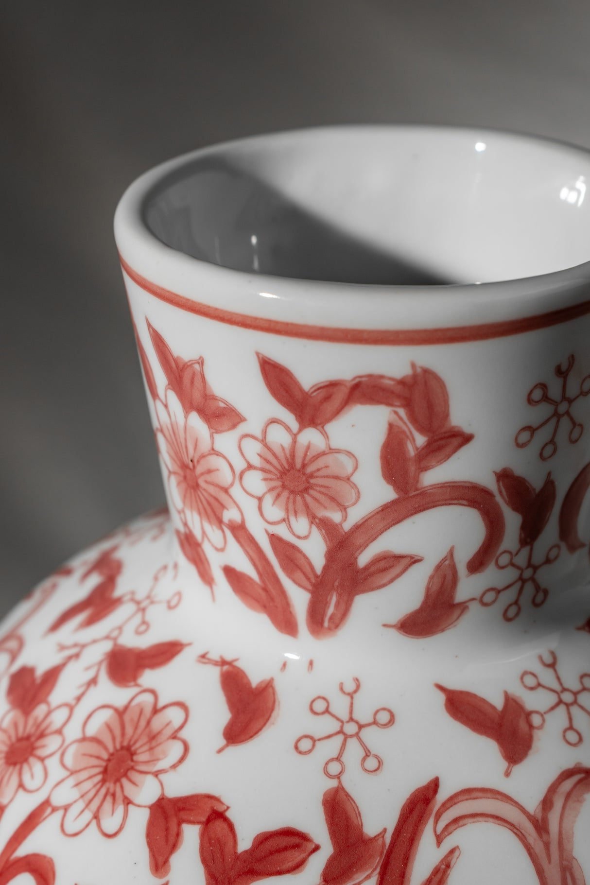 Terracotta Red Round Ceramic Vase – 24 cm