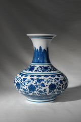 Royal Indigo Porcelain Vase – 18 cm