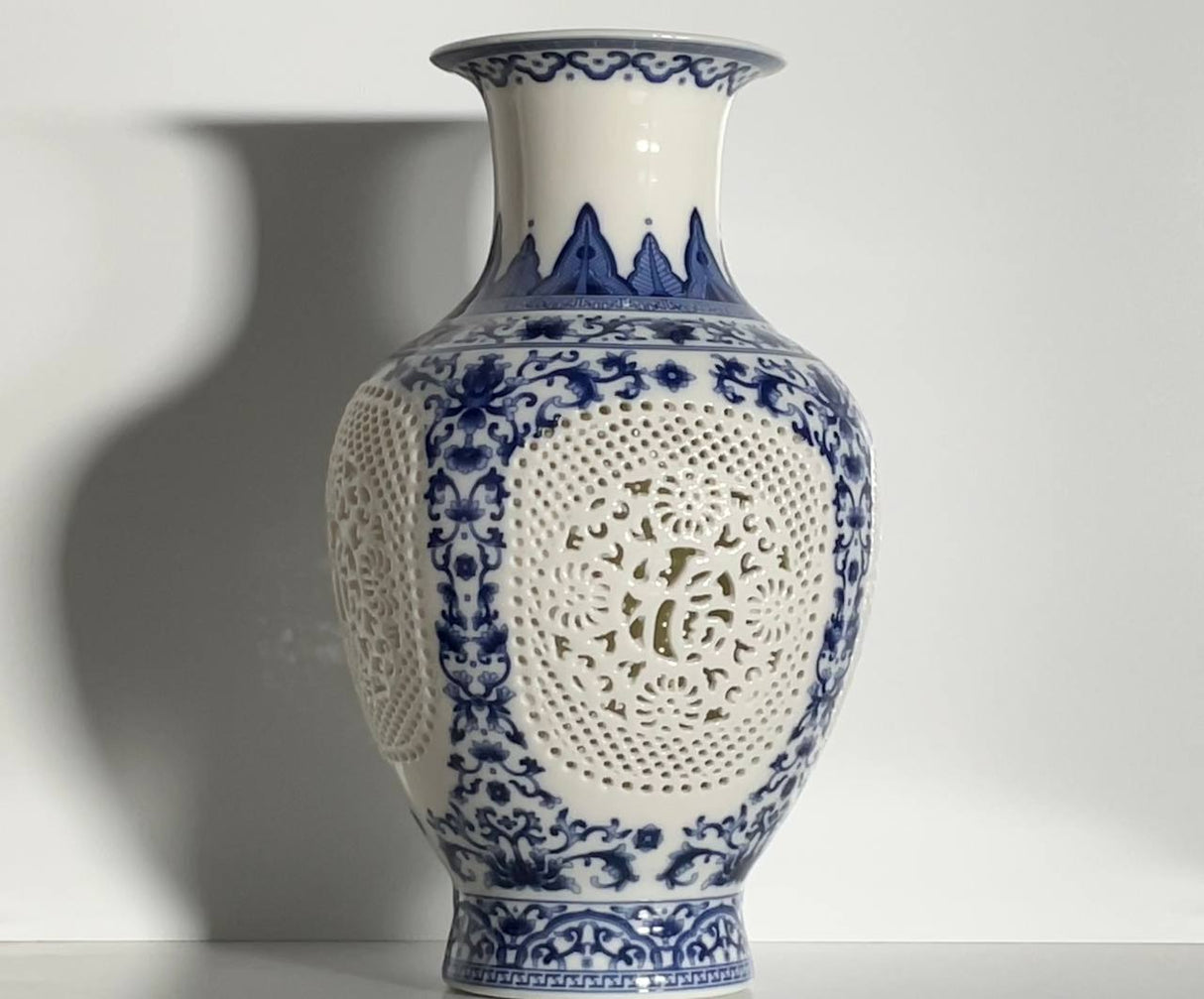 Imperial Cutwork Porcelain Vase – 25 cm