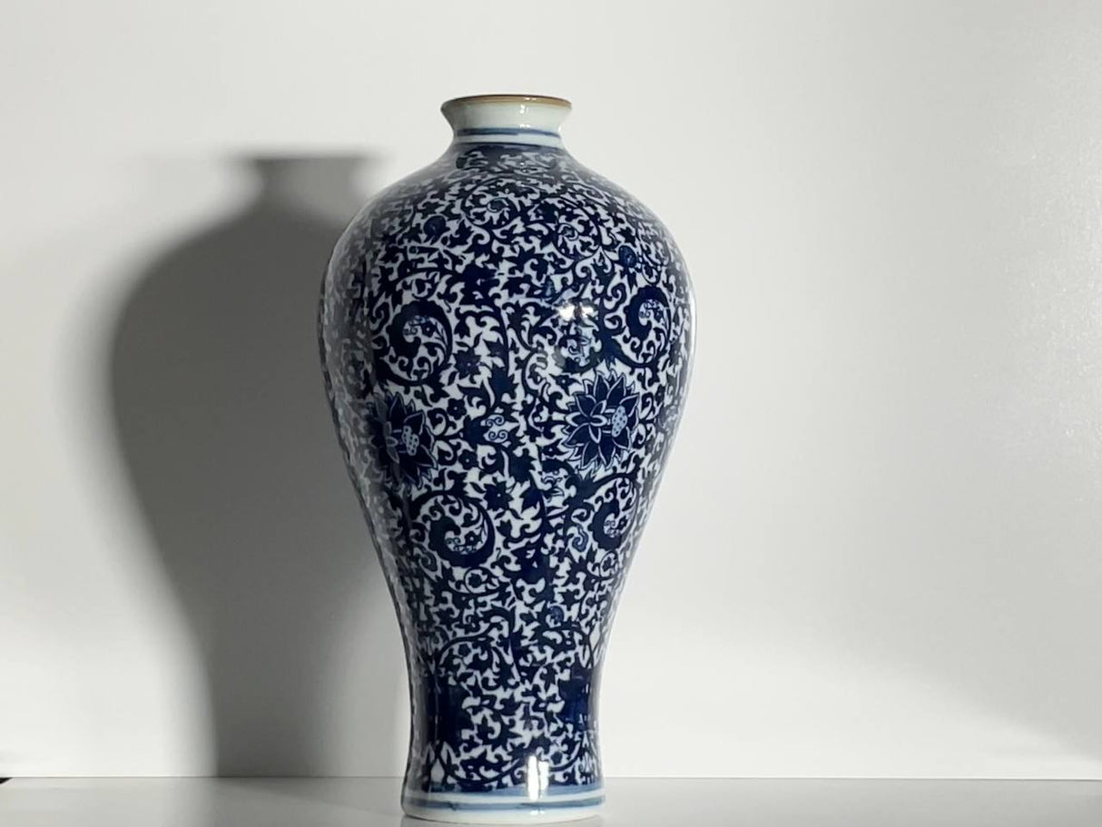 Royal Indigo Ceramic Vase – 23 cm