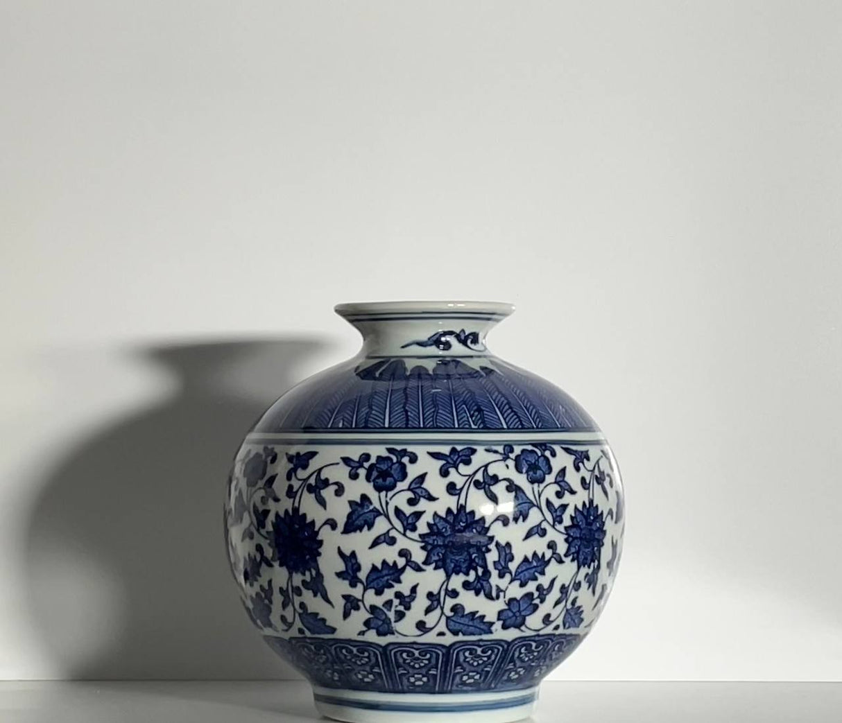Royal Indigo Round Porcelain Vase – 15 cm